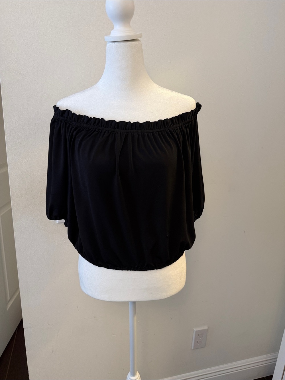 Veronica M Black Off-Shoulder Crop Top